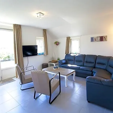 Villa Luxury In With Parking *
