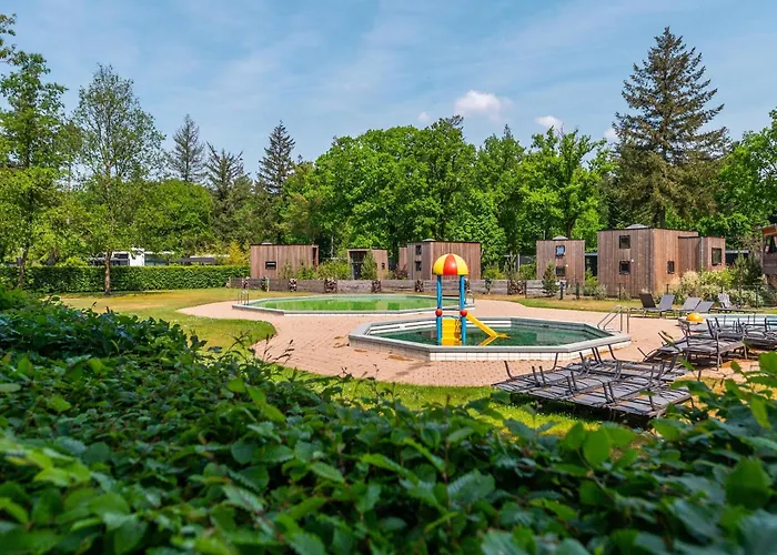 Luxury In With Parking Villa