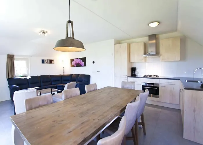 Vila Luxury In With Parking *